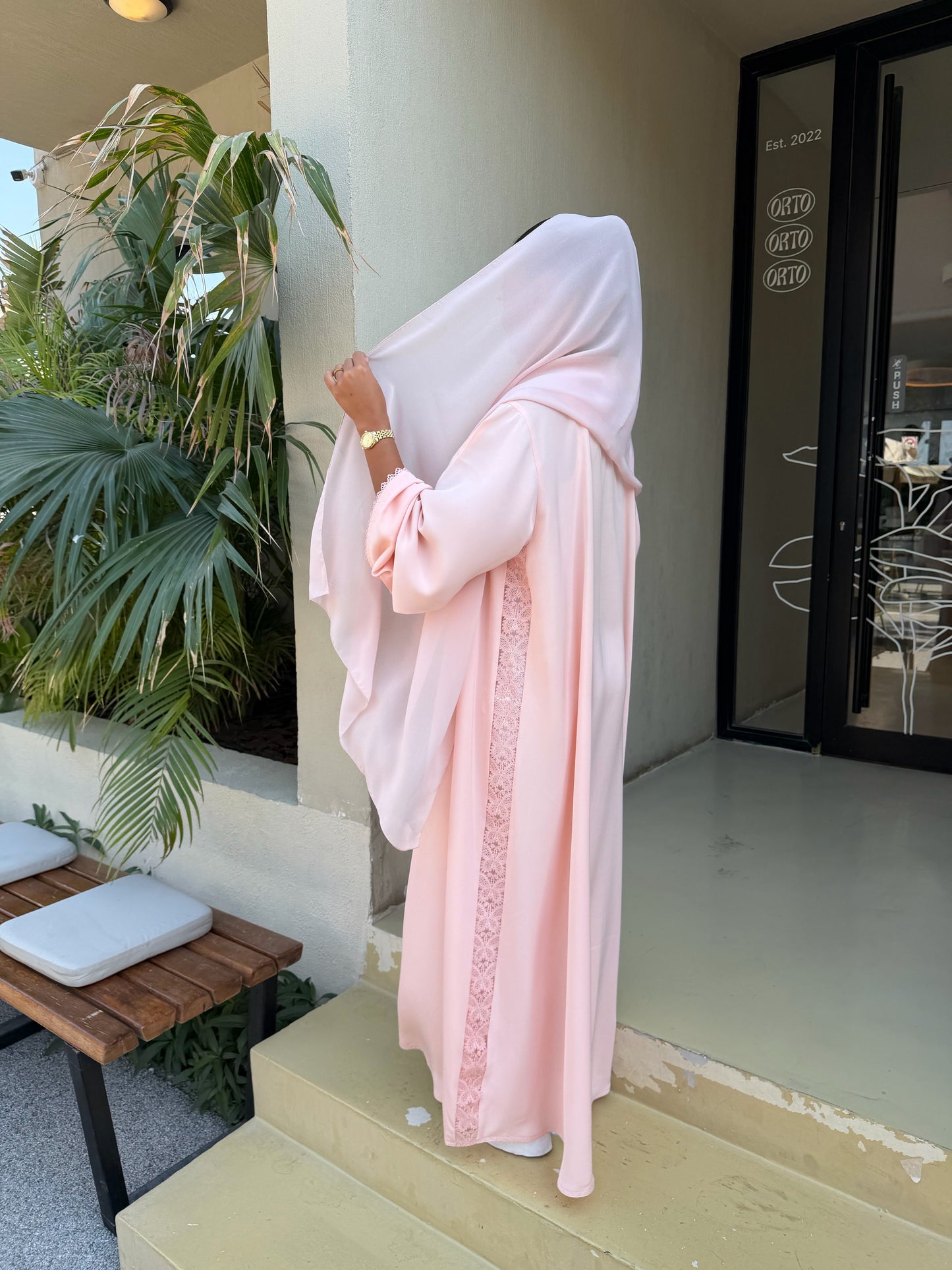 Abaya Butterfly Rose Poudré - Ensemble 2 pièces