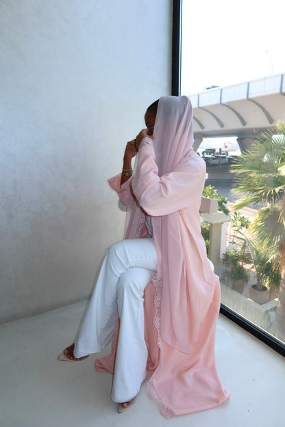 Abaya rose poudré en dentelle- Ensemble 2 pièces