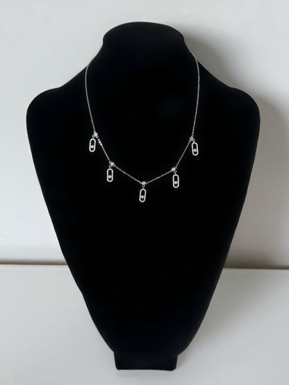 Collier Argenté à Breloques Rectangulaires avec boucles d’oreilles offertes