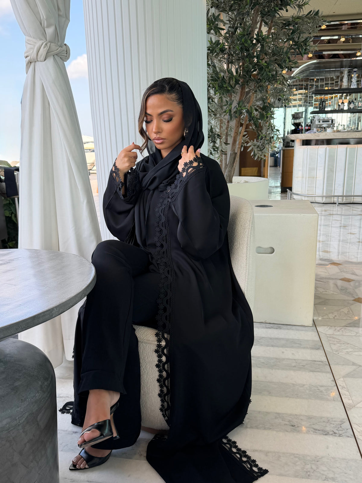 Abaya Florale noire - Ensemble 2 pièces